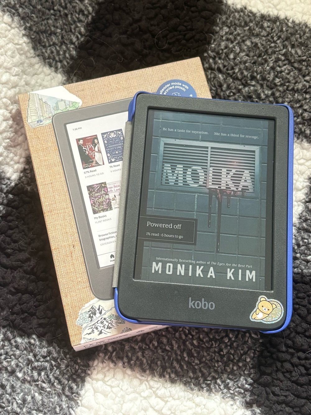 Kobo Clara Colour with Official Blue Case